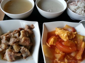 0614 豉汁蒸肉排、蕃茄煮蛋、赤小豆紅蘿蔔瘦肉湯、薏米腐竹蛋花糖水